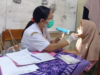 MTs Al Hudy Denpasar Laksanakan Cek Kesehatan Gratis bagi Siswa dan Guru