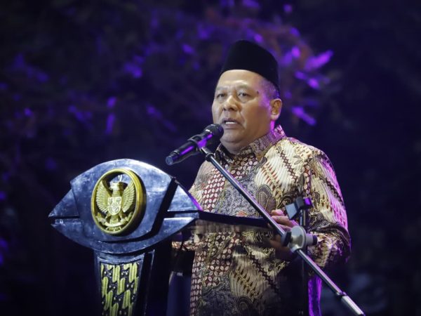 Henry Sumurung Raih Doktor Manajemen Bisnis dari IPB, Gamifikasi Ubah Loyalitas Gen Z di Era Dompet Digital